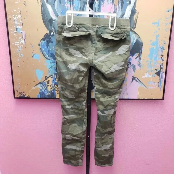 Rewind Camo Pants - Picture 2 of 3